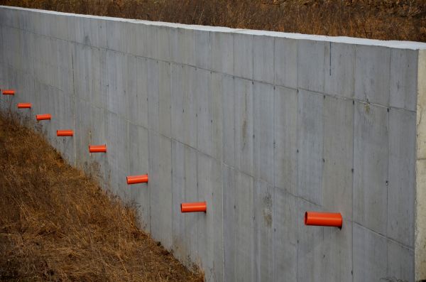 Cement Wall Pouring in Springfield